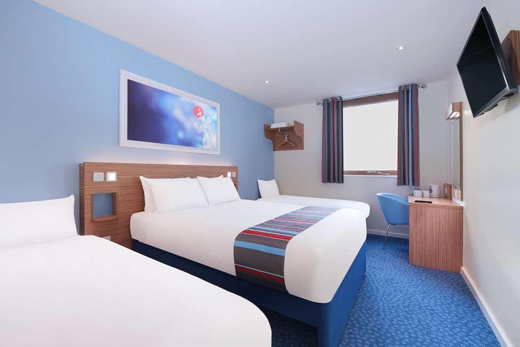 Travelodge Dorking Habitación foto